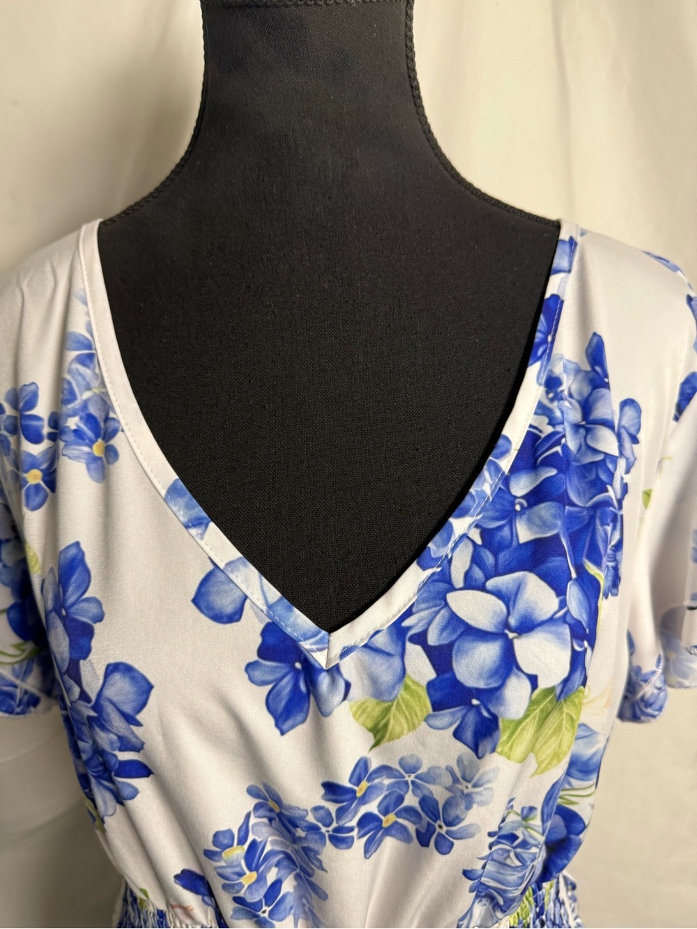 229) Blue & White Floral Smocked Midi Dress | Flutter Sleeve Cottagecore - Picture 4 of 10